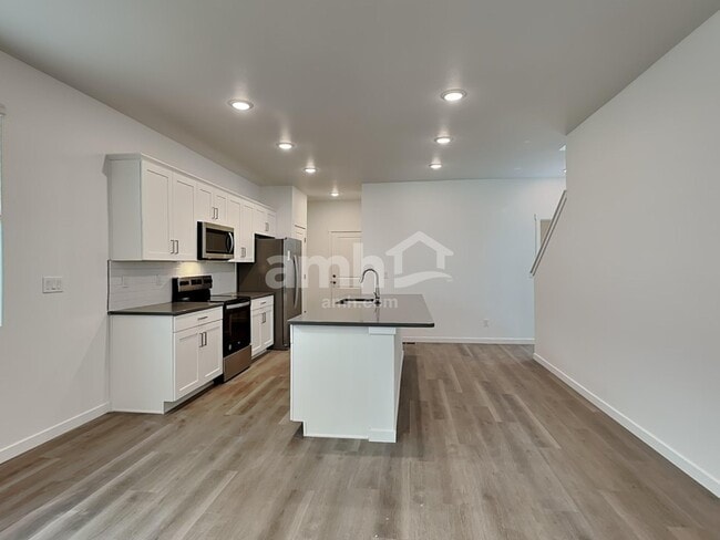 Photo - 340 N Addison Way