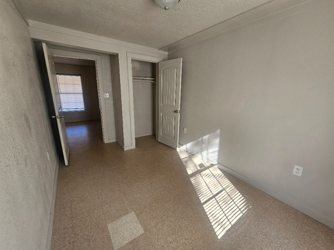 Photo - 224 NE 2nd St