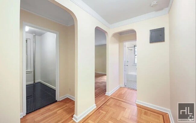 Building Photo - Jane Street Rental