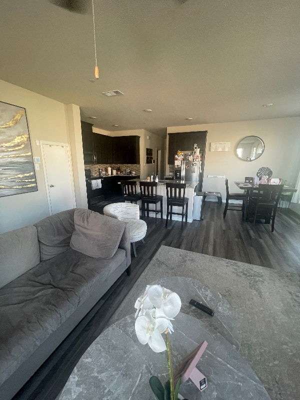 Building Photo - 3201 Solana Cir Rental