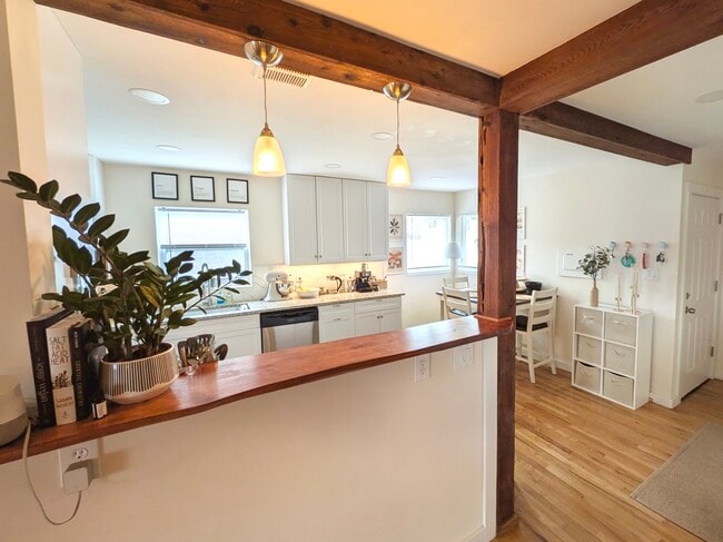 Photo - 850 S Osage St