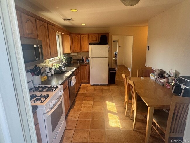 Photo - 34 Cypress St Unit 2FL