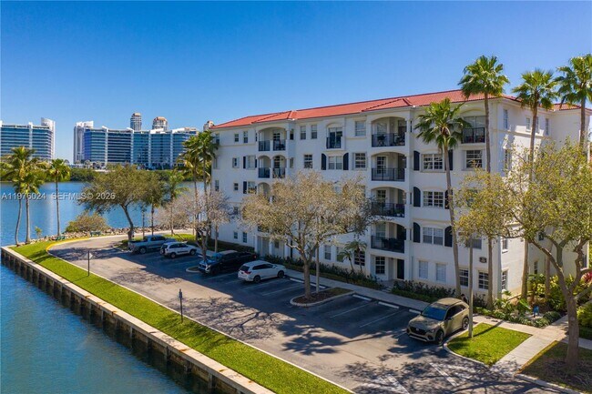 3255 NE 184th St Unit 12101