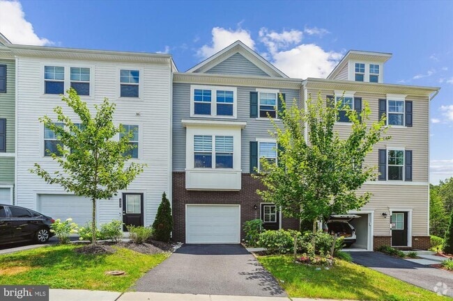Building Photo - 305 Barnwell Dr Rental