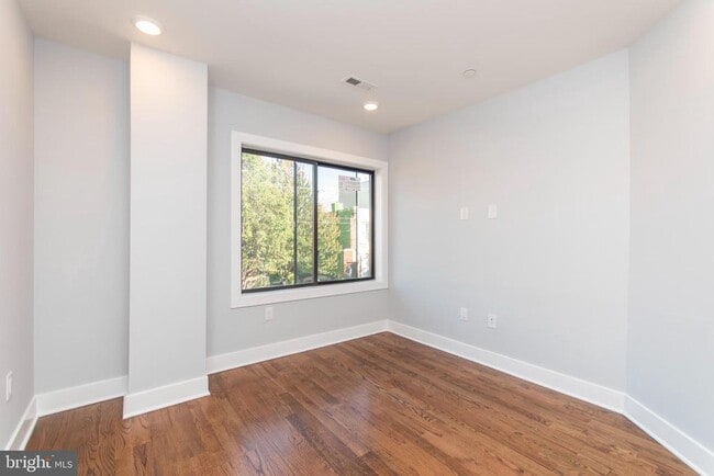 Photo - 812 N Uber St Unidad 4