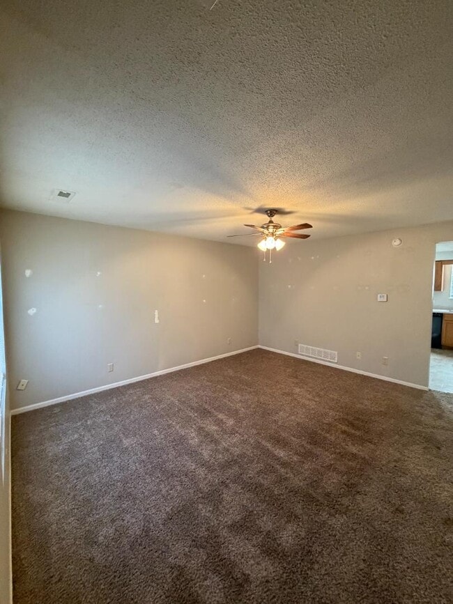 Photo - 506 Nickman Rd