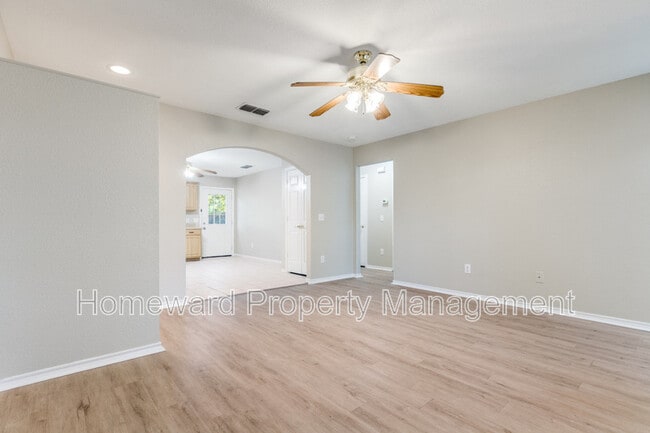 Photo - 204 Gerrish St