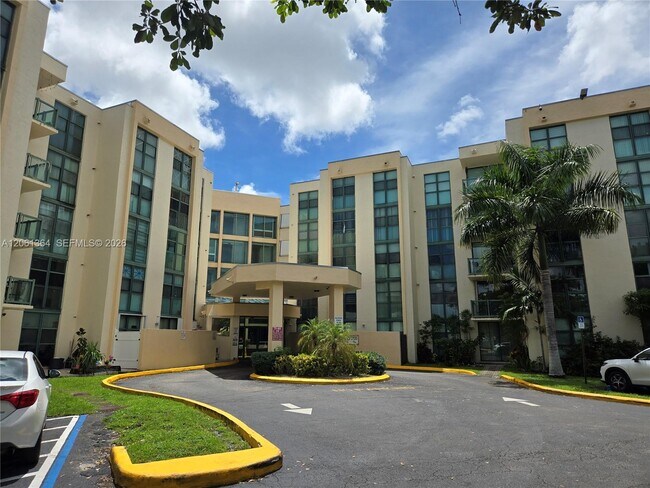 Building Photo - 2075 SW 122nd Ave Unit 331