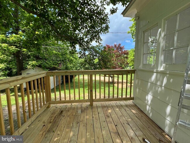 Photo - 7308 Highbridge Rd