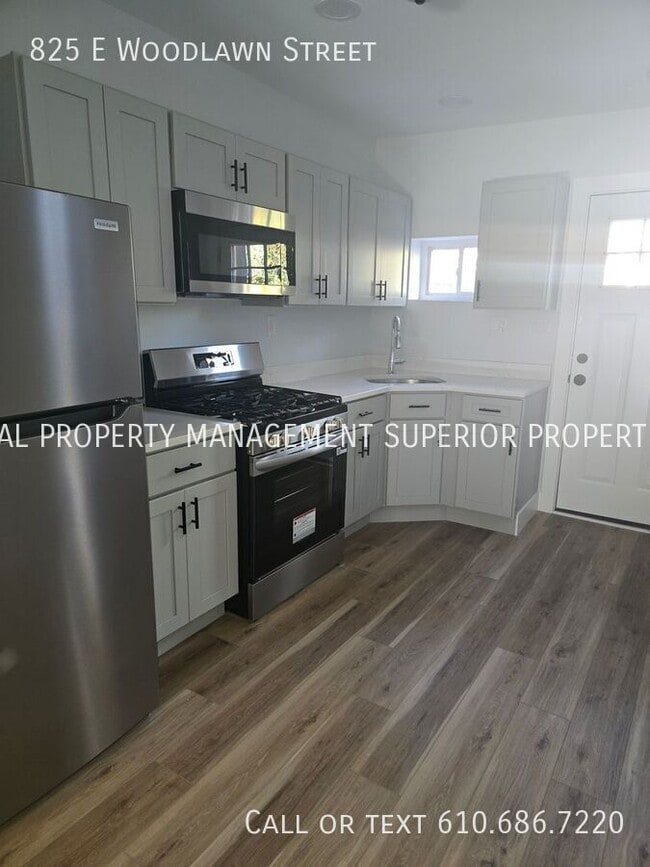 Photo - 825 E Woodlawn St