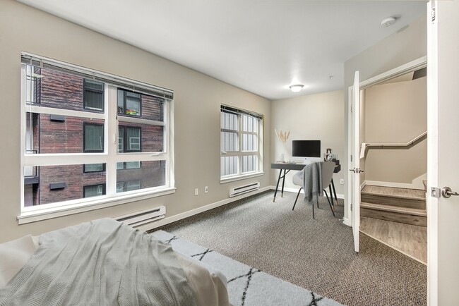 1611 on Lake Union