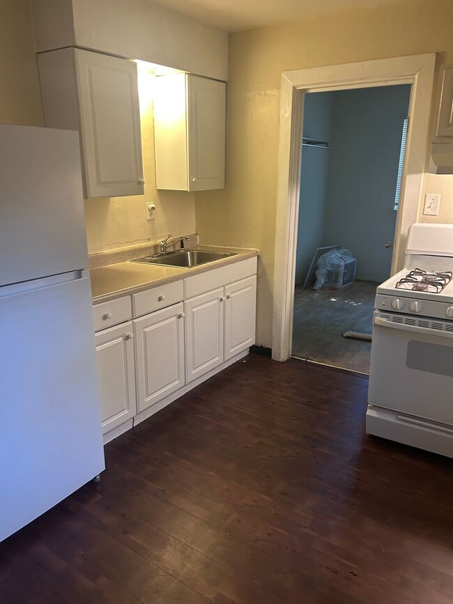 Photo - Charming 2 Bedroom 1 Bath House Rent Ready...