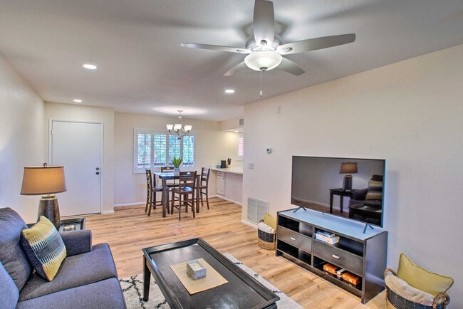 Photo - 4303 E Cactus Rd Unidad SI FL3-ID1546212P