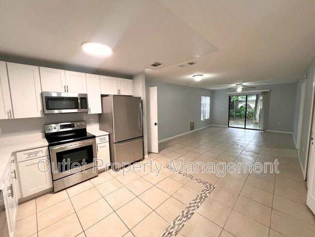Photo - 411 Slumber Ln