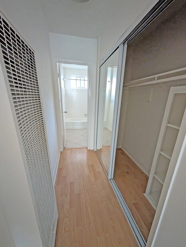 Photo - 4215 McLaughlin Ave Unidad 3