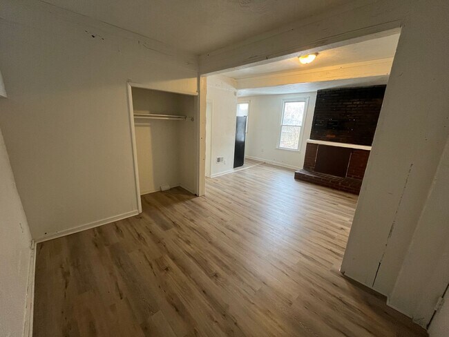 7543 Melrose St Unit 2nd Floor