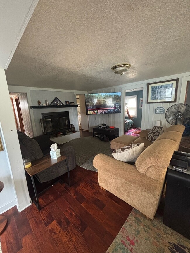 Photo - 8892 Bass St