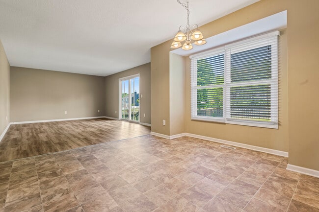 Photo - 429 Albion St