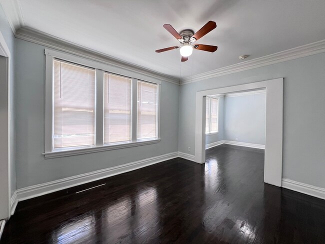 Photo - 8856 S Lowe Ave Unidad 2R