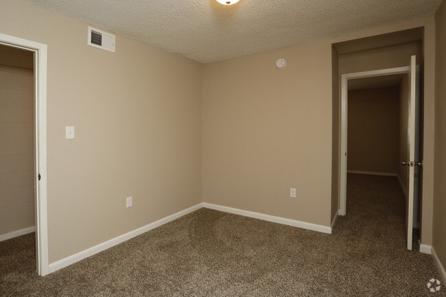 2BR,1BA