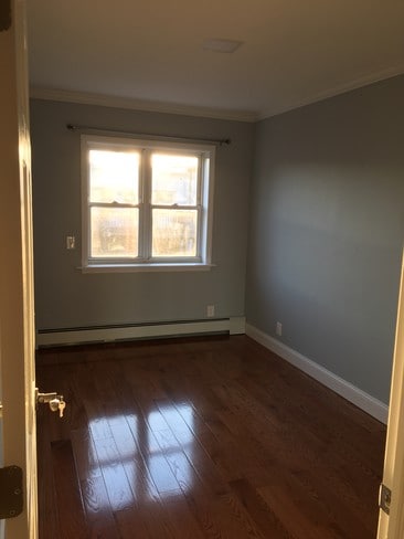 Photo - 1366 E 86th St Unidad 2FL