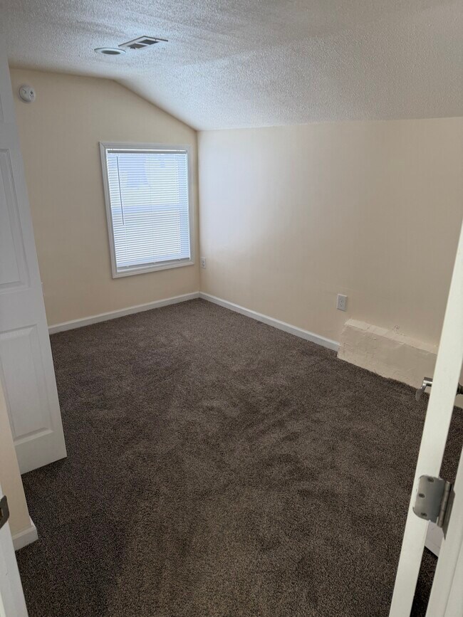 Photo - 1134 S Wolf Lake Rd