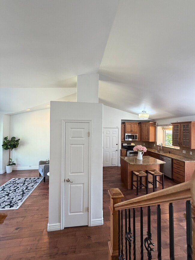 4624 Quiet Cir