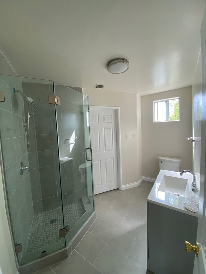 Photo - 22636 Oxnard St