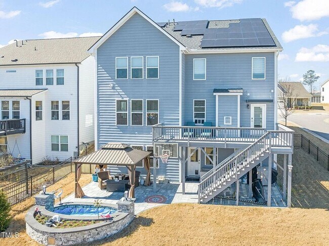 Photo - 6633 Penfield St