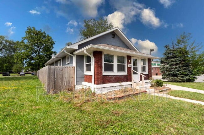 Photo - 1622 E Raymond St