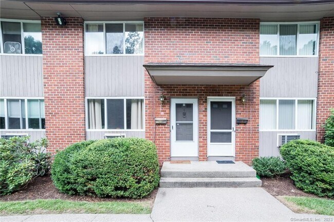 Photo - 244 New Britain Ave Unit 4