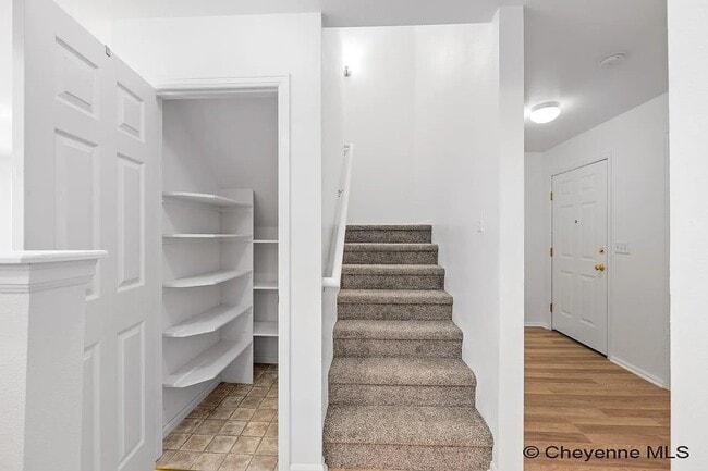 Photo - 523 W 3rd St