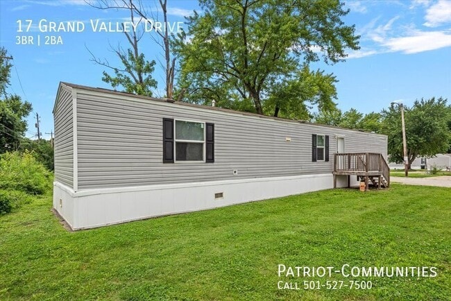 Photo - 17 Grand Valley Dr