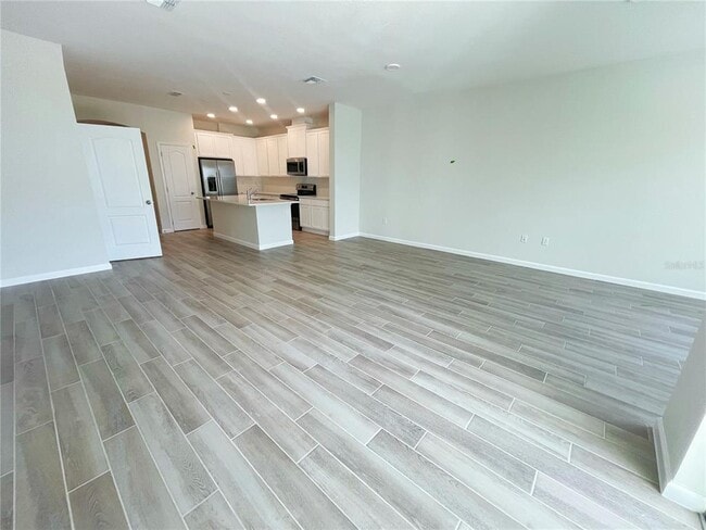 Photo - 3090 Paddlebox Pt