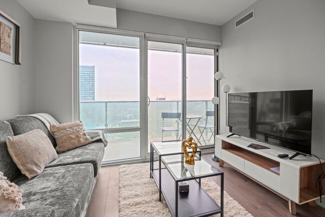 Photo - 531A Yonge St Unité SI ID1463260P