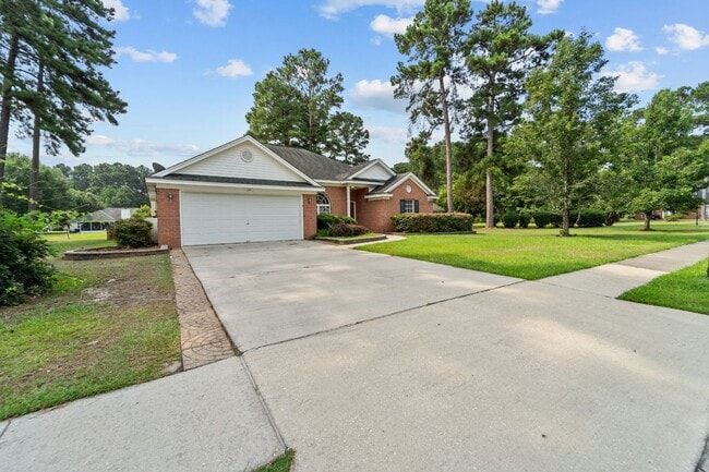 Photo - Beautiful 4-Bedroom Home with Lagoon Views in Pooler's Arbors at Godley Station