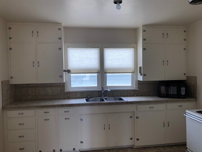 Photo - 513 3rd St Unit 513 3rd