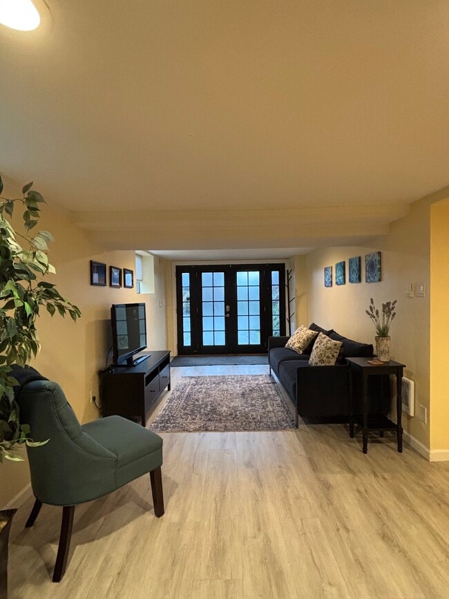 Building Photo - 12716 8th Ave NW