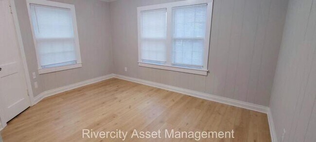 Photo - This Home Won't Be Vacant Long!!!!! Sectio...