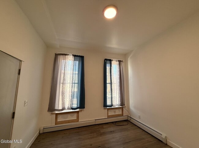 Photo - 336 Clinton Ave Unidad 1