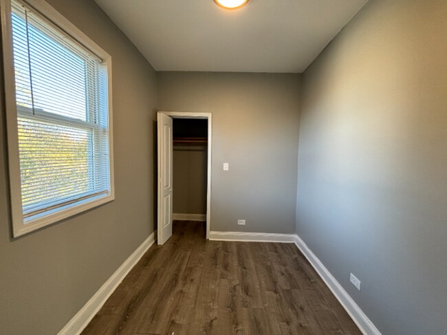 Photo - 7053 S Dante Ave Unidad 3R