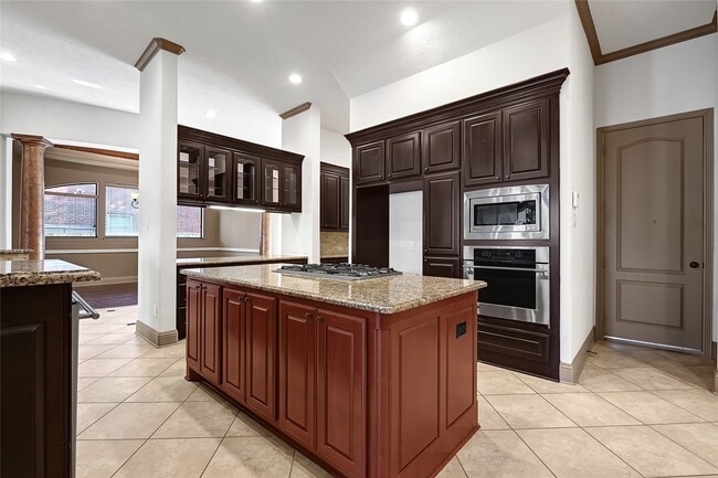 Photo - 6223 Duke Trail Ln