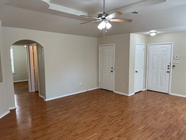 Photo - 6635 Sabine Pass