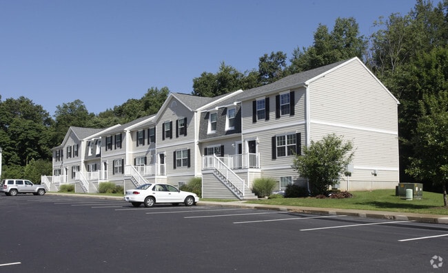 The Paddock Apartment Homes