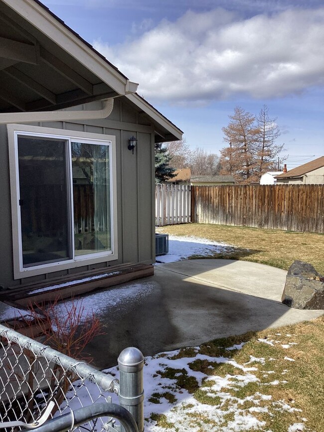 Photo - 1335-1335 NE Del Norte Ave