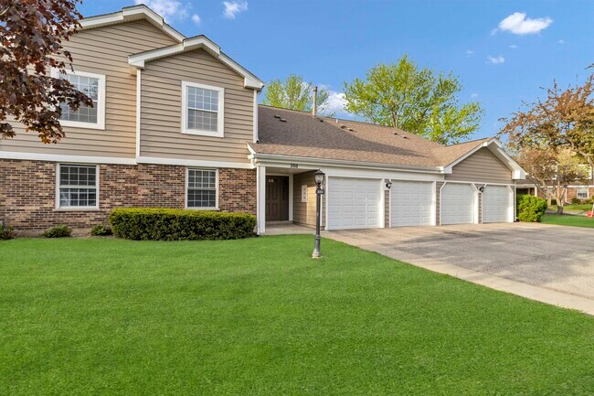 Photo - 350 Newgate Ct Unit 2Z
