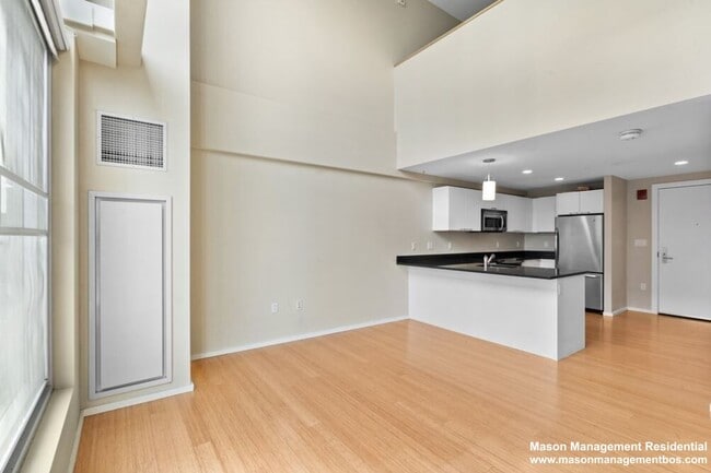 Photo - 1 Earhart St