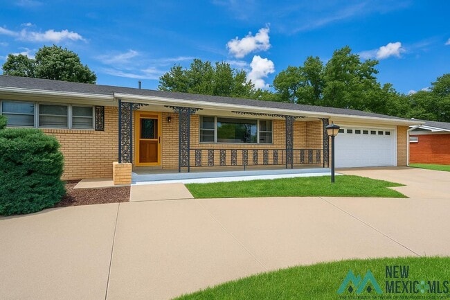 Building Photo - 3 Bedroom Home in the Zia School District