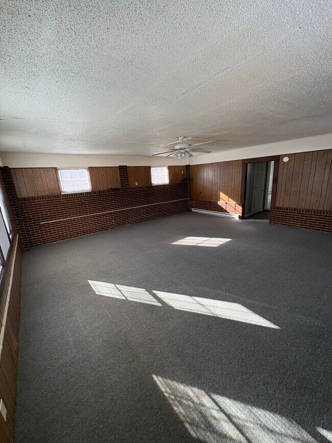 Photo - 5043 Old Marlboro Rd