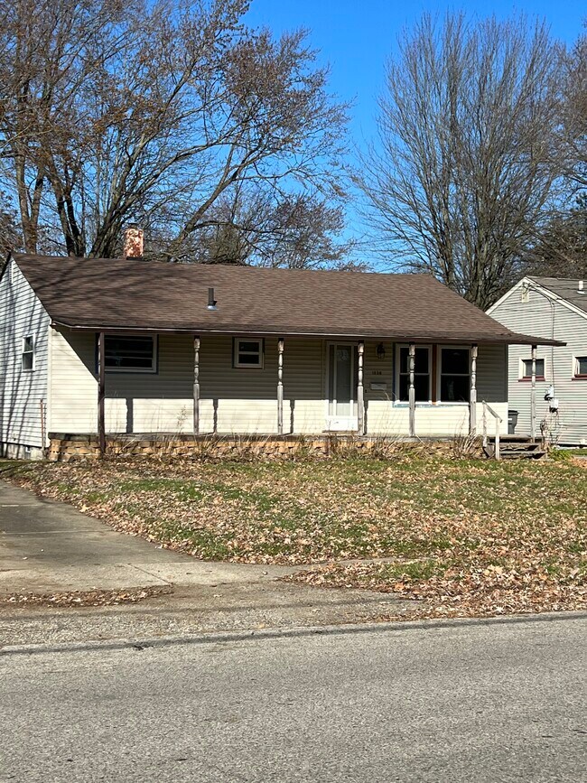 1636 Country Club Ave House House Rental in Youngstown, OH